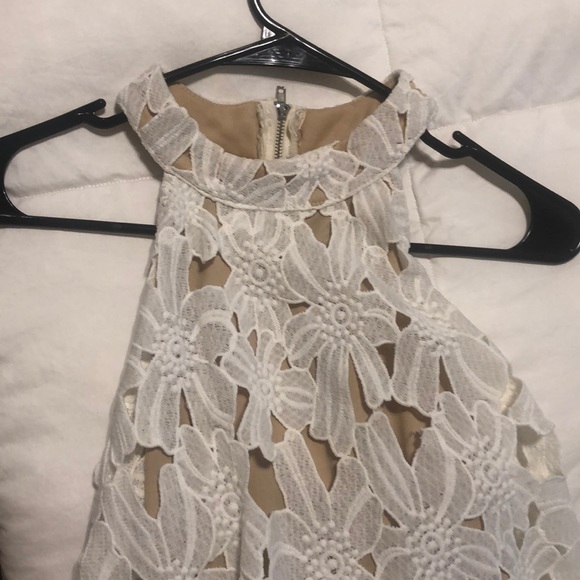 Judith March Ivory Floral Crochet Romper - Picture 4 of 6